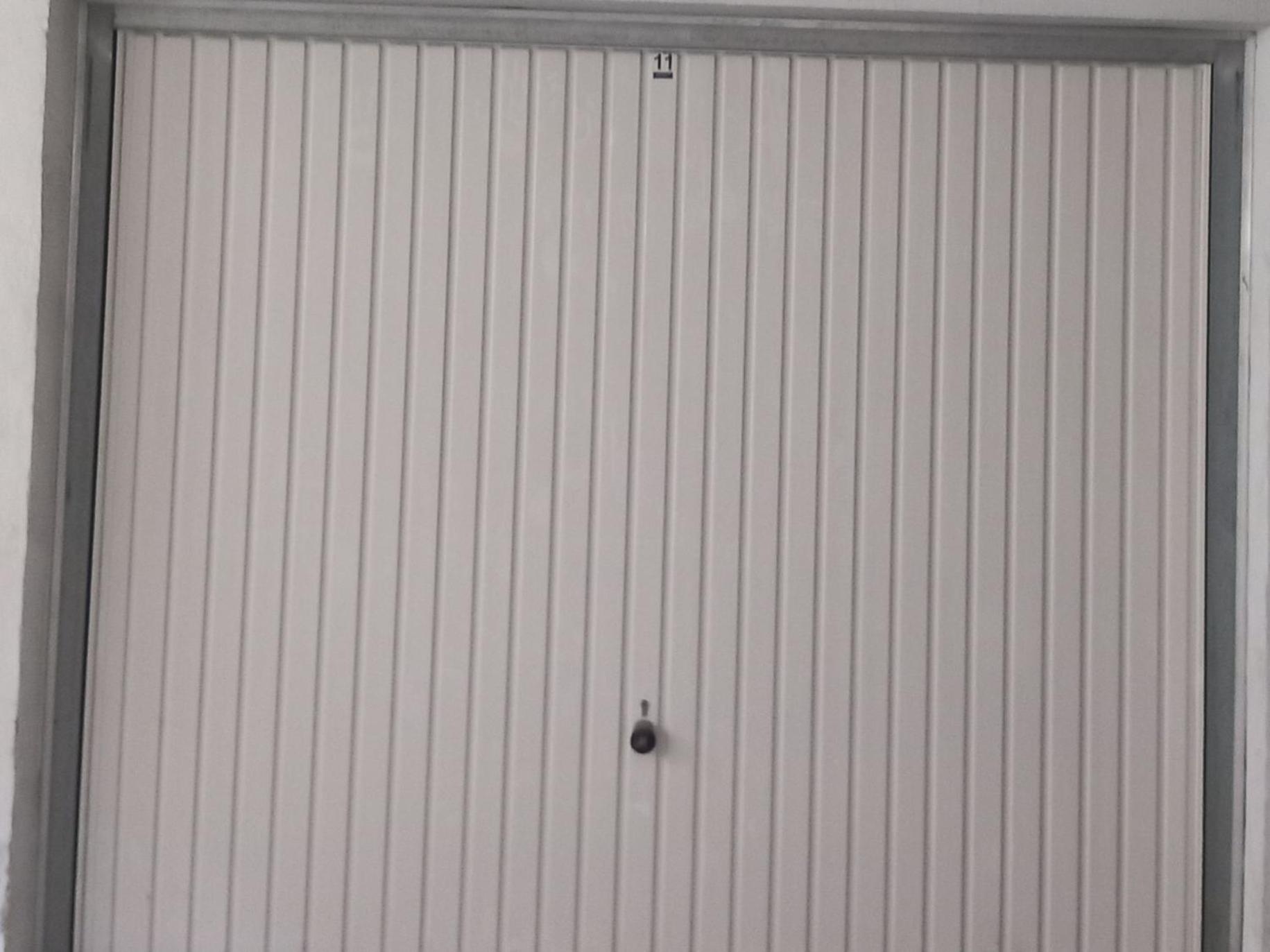 Inna With Free Garage Parking